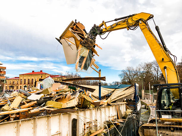 Best Yard Cleanup Services  in Lmyra, PA